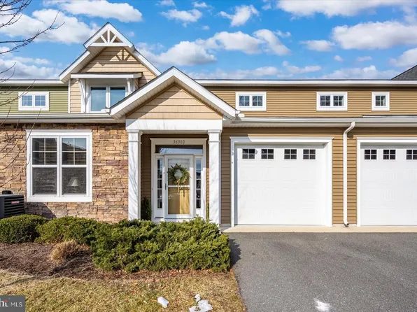 36302 Charleston Dr, Selbyville, DE 19975