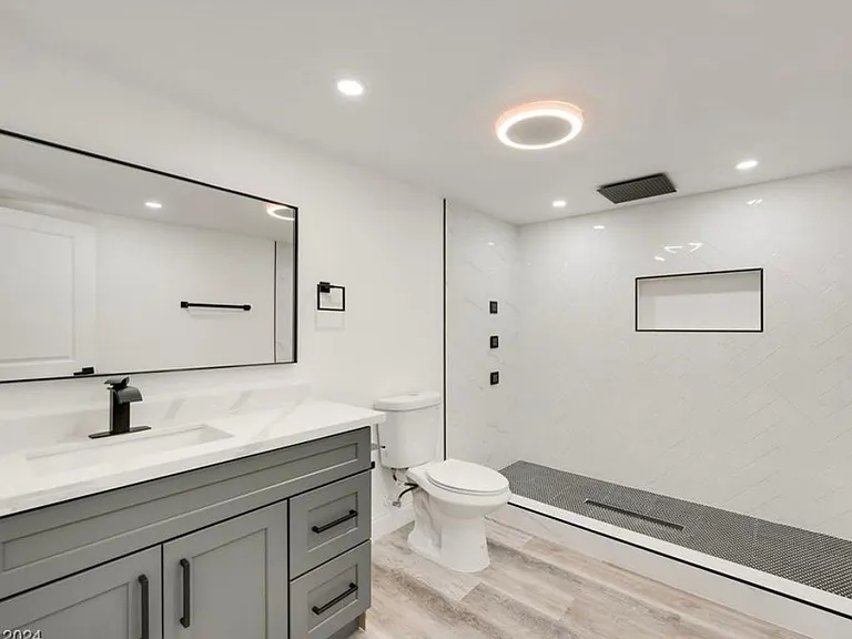 1229 8th Pl — Photo 10