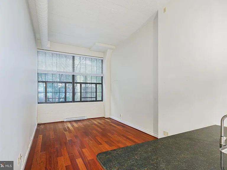 2429 Locust St #41-213 — Photo 5