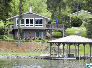 100 Camelot Ln, Talladega, AL 35160