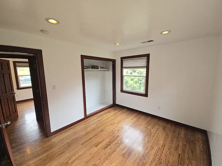 2204 F St — Photo 13