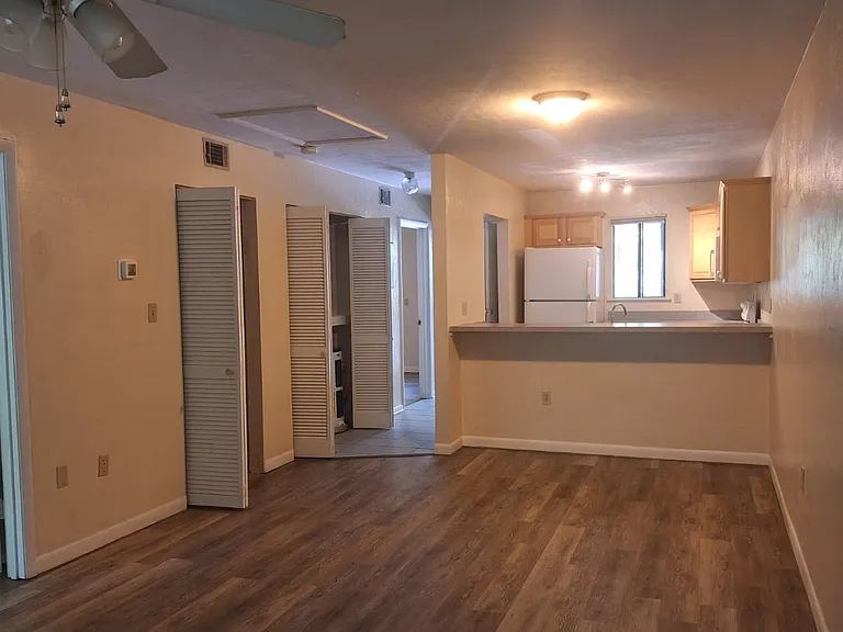 77 SE 16th Ave #B201 — Photo 7