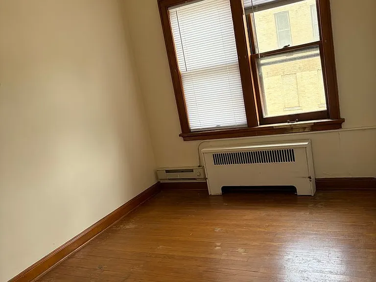 543 Mill St — Photo 3
