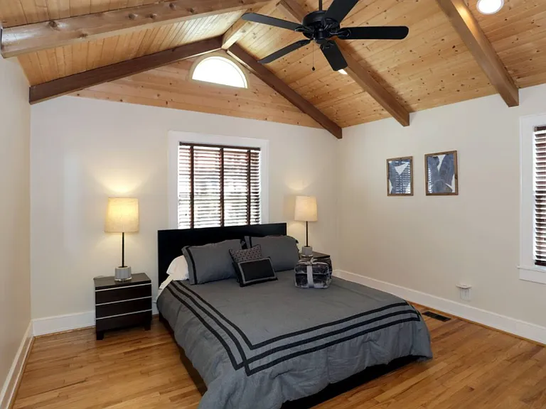1190 Atlantic Dr NW — Photo 24
