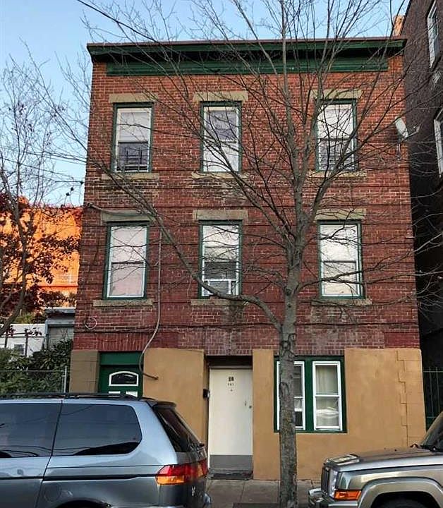 1st image of 101 Ferris Ave
