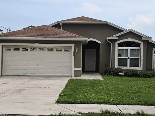 5924 Meadowlane St, New Port Richey, FL 34652