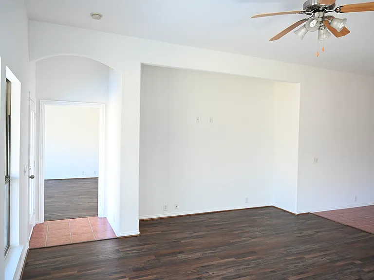 2204 Rockport Dr — Photo 9