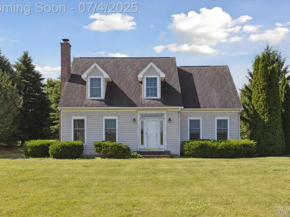 10934 Baker Rd, Frankenmuth, MI 48734