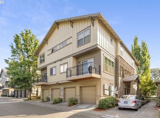 650 NE Newstead Ln, Beaverton, OR 97006