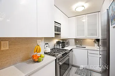 Rented by (Legacy) Elegran