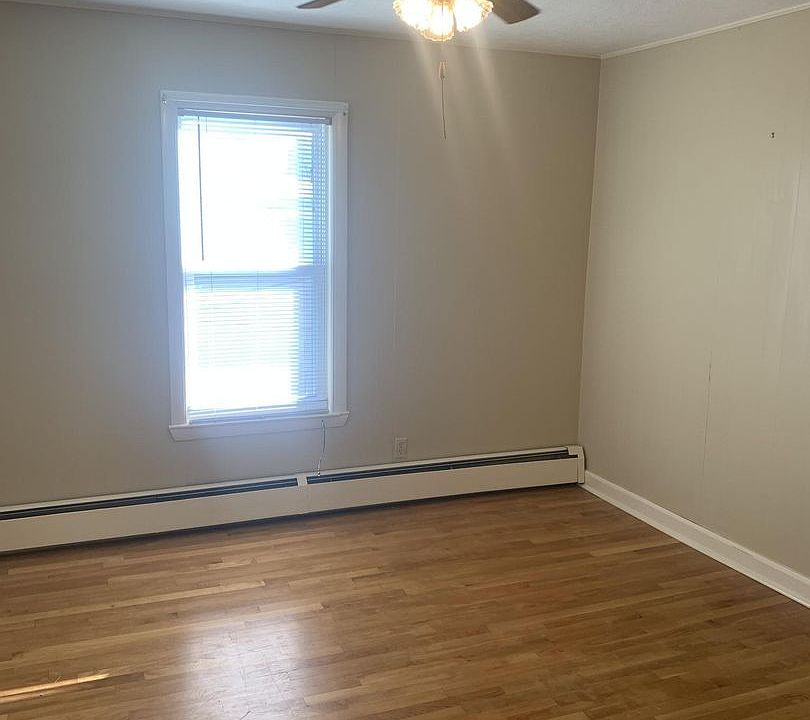 1st image of 213 Franklin St Unit 2