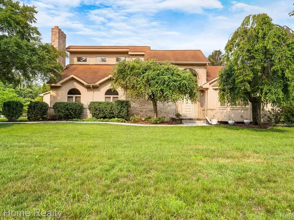 22855 Staunton St, Southfield, MI 48033