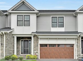 31 St Andrews Circle, River Vale, NJ 07675