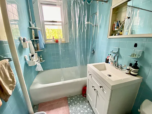 Rented by Modern Spaces | media 19