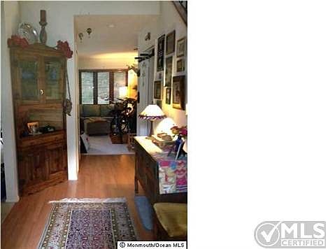 4th image of 602 Bounty Ct #2D