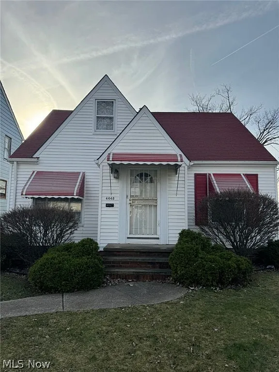 4448 Lee Heights Blvd photo 1