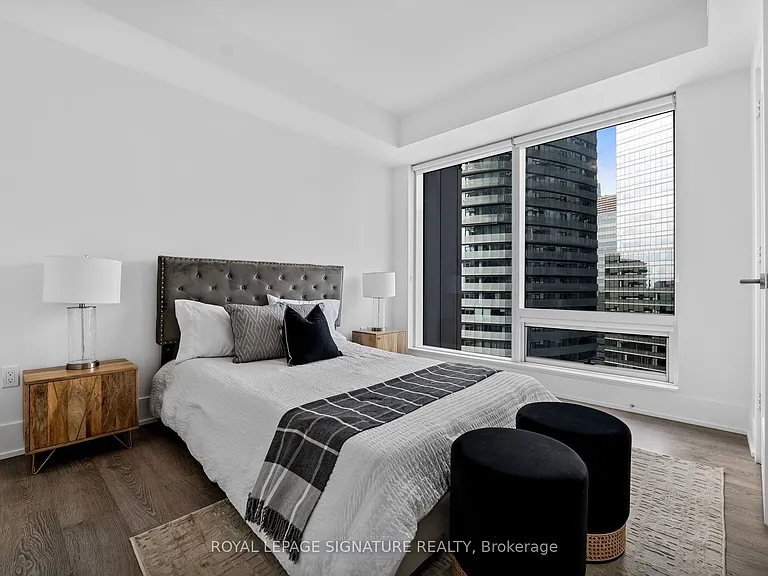 10 York St #3003 — Photo 11