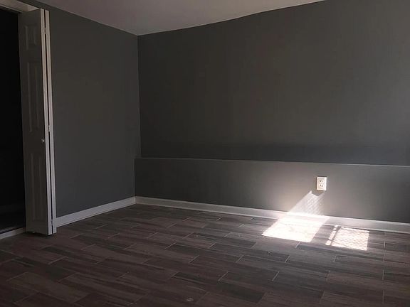4th image of 33 Oak St #B1