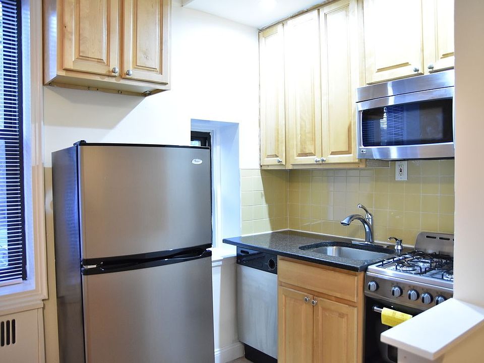 1st image of 2147 E 17th St APT 1b