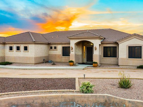 3rd image of 1104 N MOUNTAIN Road