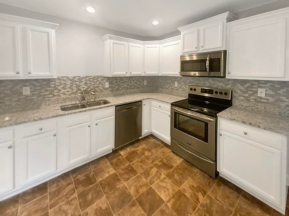 2nd image of 9444 Sweet Gum Ln