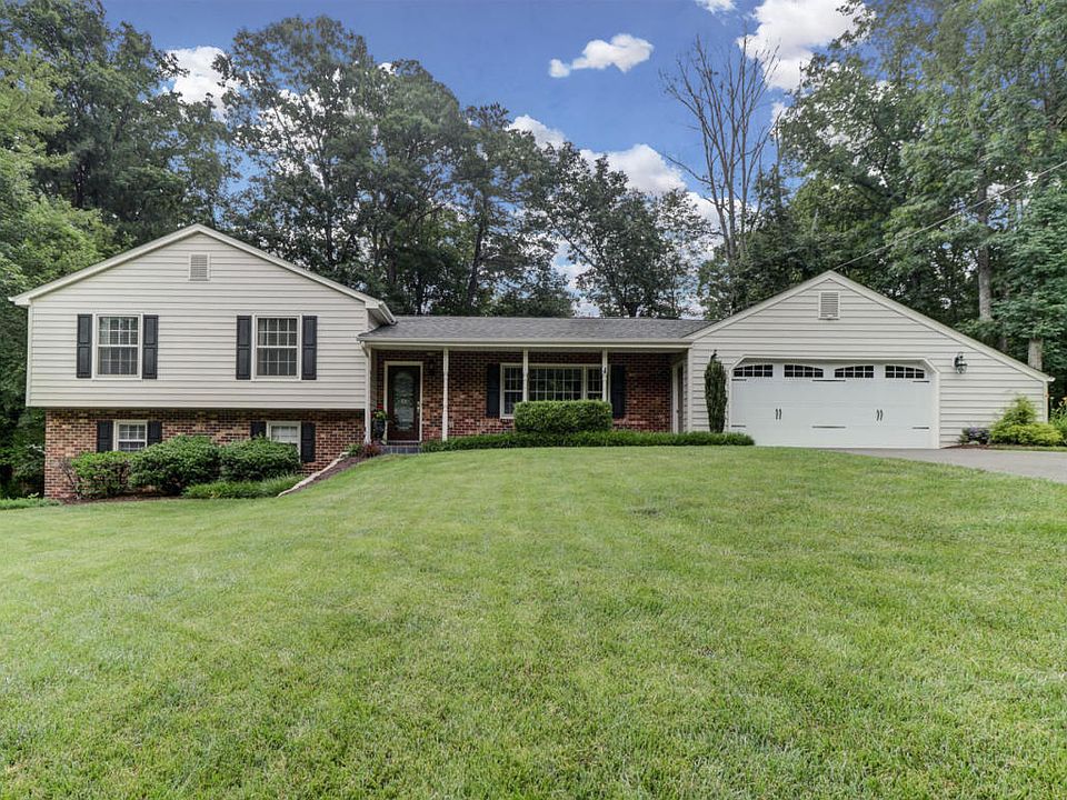 1st image of 4030 Chaparral Dr
