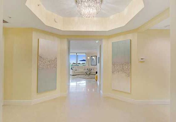 Home For Sale In The Landmark