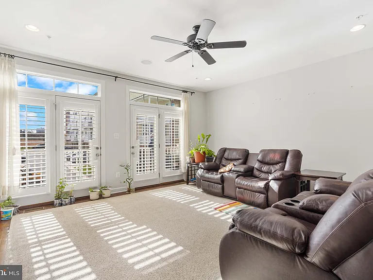 412 Blue Flax Pl — Photo 15