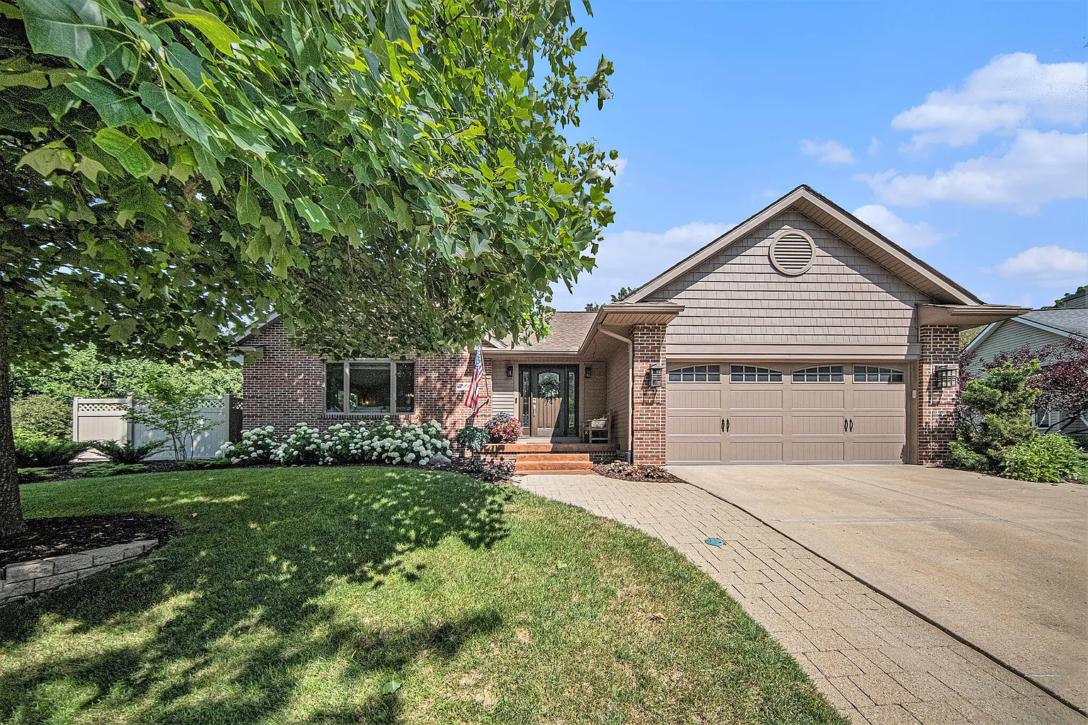 211 Quiet Creek Ct photo 1