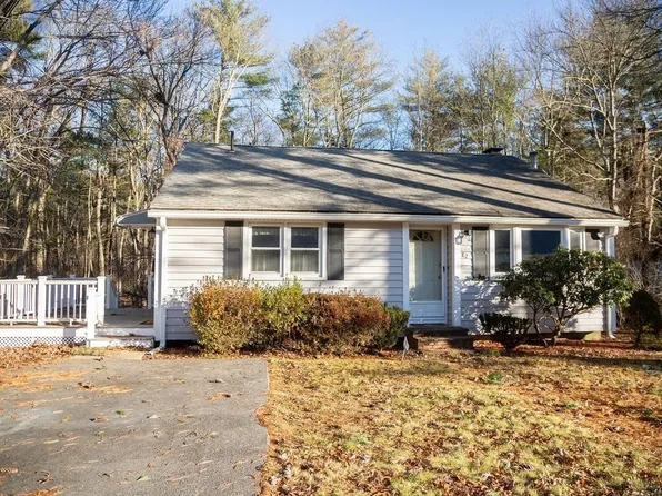 82 12th Ave, Brockton, MA 02302