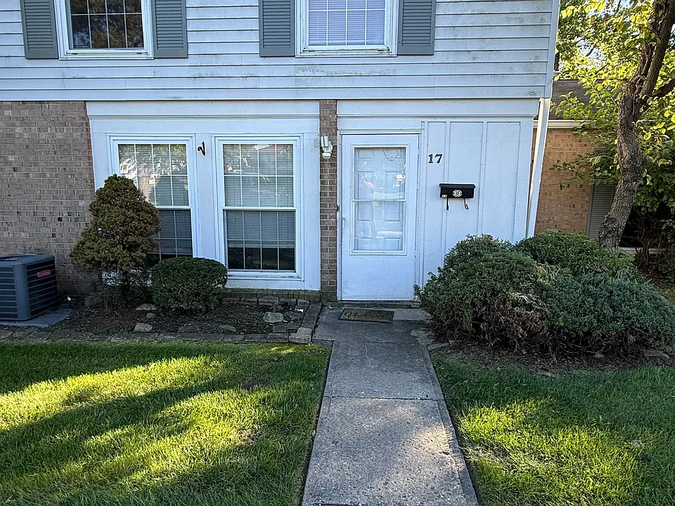 17 Milky Way Ct #17
