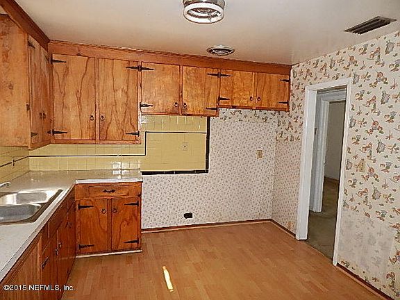 4th image of 5757 Norde Dr W