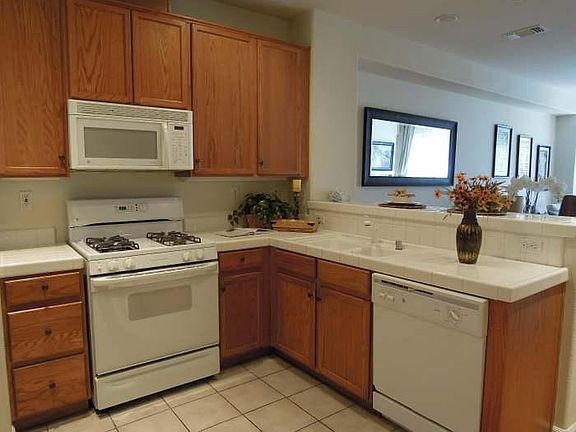 3rd image of 22650 Town Dr APT 4