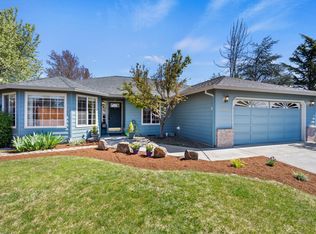 123 Mountain View Ct, Phoenix, OR 97535