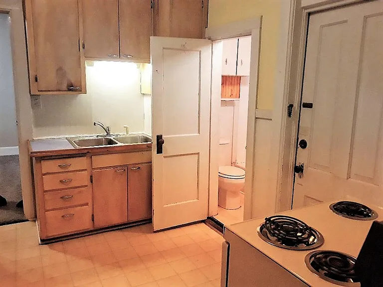 201 W Wisconsin Ave #4 — Photo 10