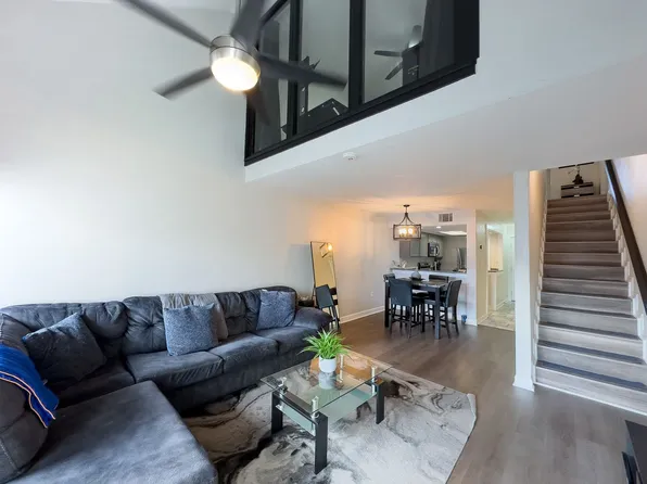 1680 SW 16th St, Gainesville, FL 32608