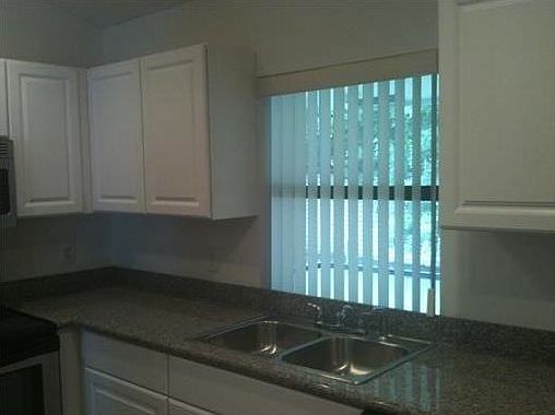 2nd image of 414 Shadow Wood Ln