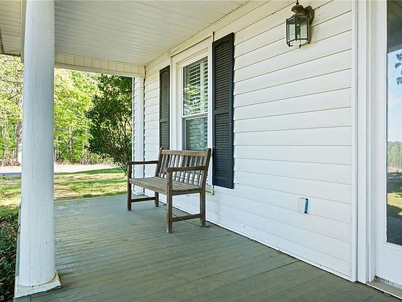 3rd image of 3724 Smitherman Rd