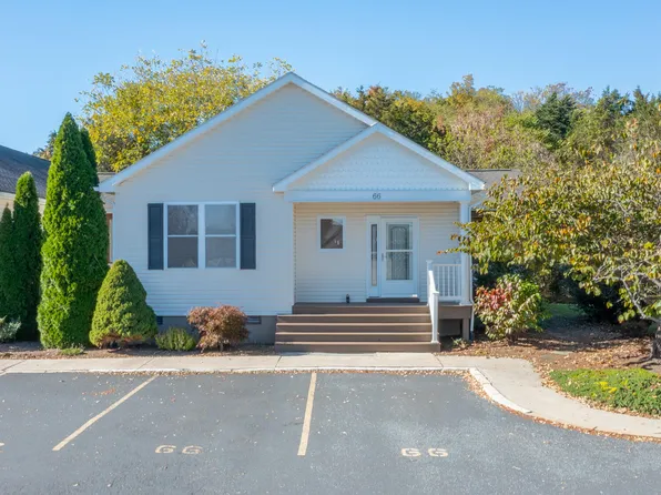 66 Trimmer Trl, Lexington, VA 24450