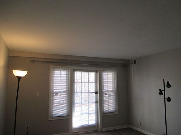 2nd image of 5903L Kingsford Rd