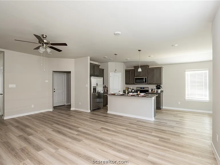 2159 Chief St — Photo 4