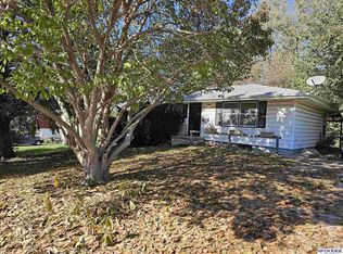 12208 R St, Omaha, NE 68137