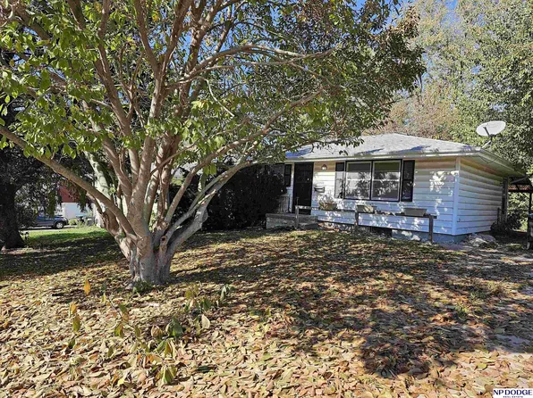 12208 R St, Omaha, NE 68137