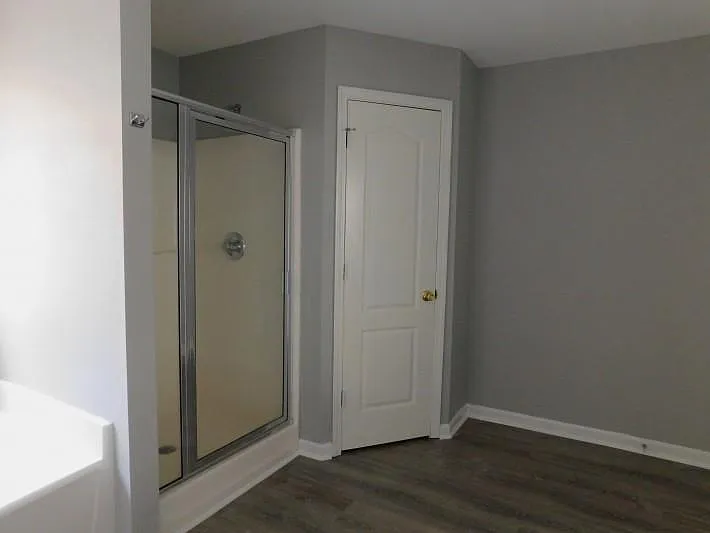 2825 Harcourt Dr — Photo 9