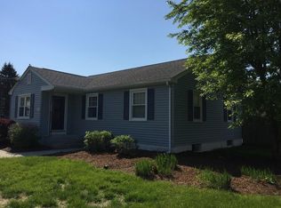 33 Longview Dr, East Longmeadow, MA 01028