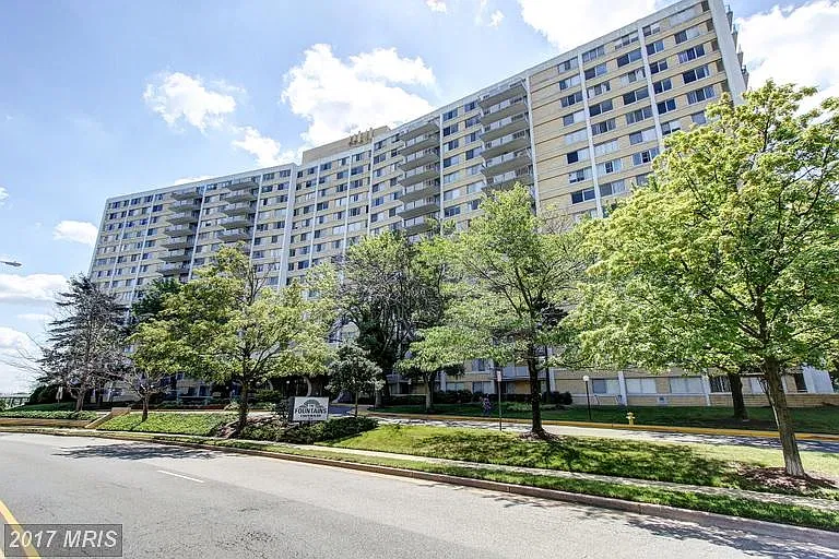 301 N Beauregard St #302