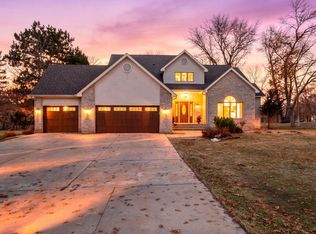 2465 E Rum River Dr S, Cambridge, MN 55008