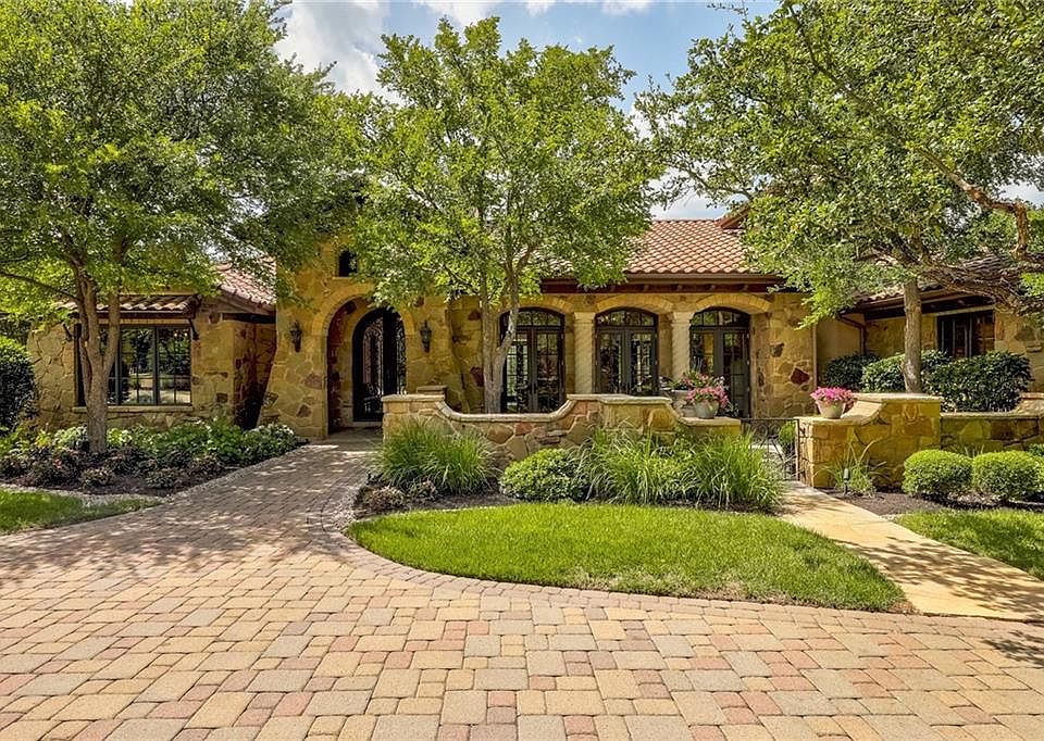 1st image of 7728 Escala Dr
