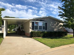 113 Edgewood Ln, Lapeer, MI 48446