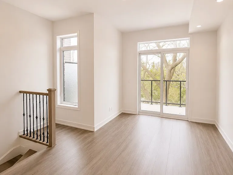 51 Winlock Park #25 — Photo 10